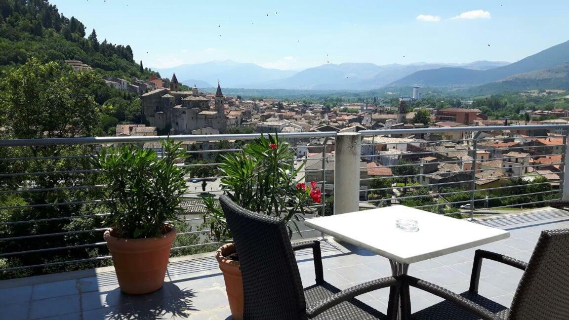 Bellavista Bed & Breakfast Popoli Exterior photo